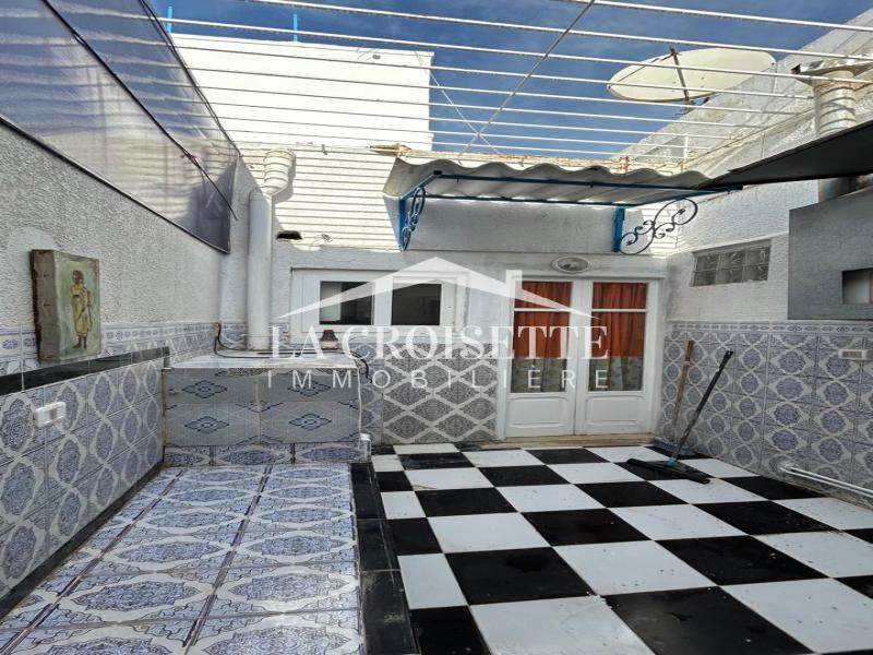 Rez-de-chaussée de villa meublé S+2 avec terrasse à Sidi Bou Saïd